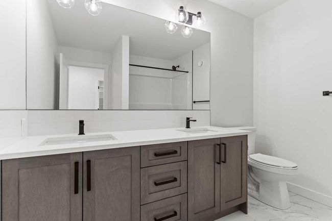271 Kinniburgh Loop, House other with 4 bedrooms, 3 bathrooms and 4 parking in Chestermere AB | Image 35