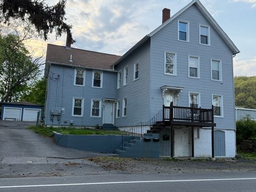 324 Norwich Ave, Taftville, CT, 06380-1236 | Card Image