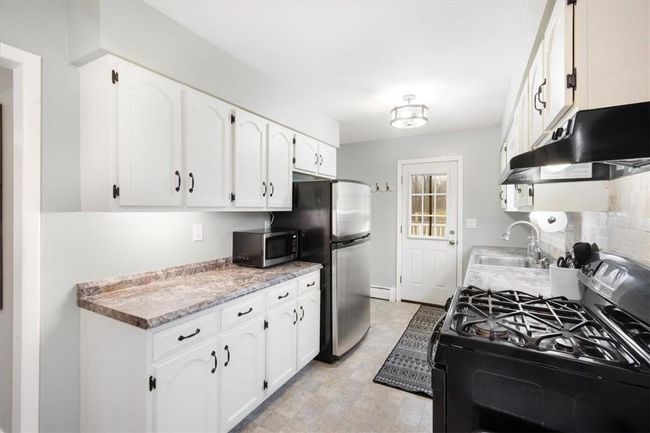 82 Scott Dr, House other with 3 bedrooms, 2 bathrooms and 1 parking in Wappingers Falls NY | Image 5
