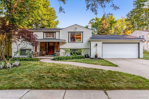 464 Welch Rd, Northville, MI, 48167-1177 | Card Image