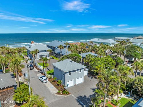 42 3rd St, Atlantic Beach, FL, 32233-5207 | Card Image