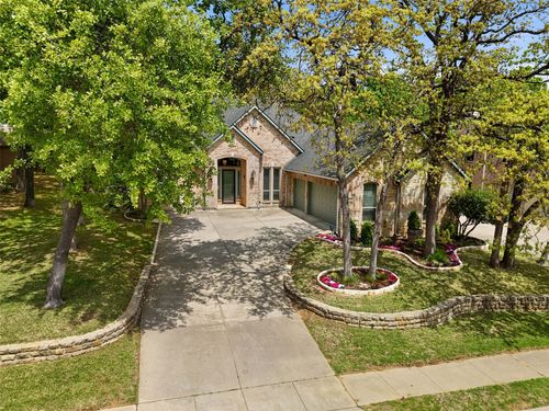 3005 Enchanted Oaks Cir, Corinth, TX, 76210-4181 | Card Image