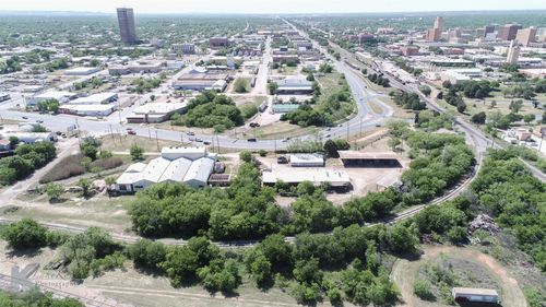 133 S Treadaway Blvd, Abilene, TX, 79602-1744 | Card Image