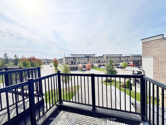 28 Elyse Crt, House attached with 4 bedrooms, 3 bathrooms and 2 parking in Aurora ON | Image 25