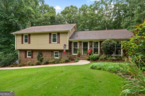 321 Woodfield Cir, Lagrange, GA, 30240-9249 | Card Image
