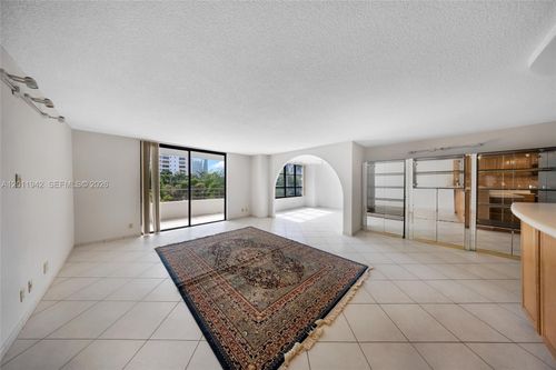 212-600 Three Islands Blvd, Hallandale Beach, FL, 33009-3862 | Card Image