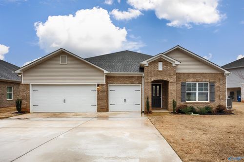 132 Chesire Cove Ln, New Market, AL, 35761-6200 | Card Image