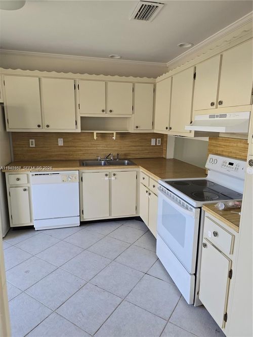 2908 Nw 67th Ct, Fort Lauderdale, FL, 33309 | Card Image