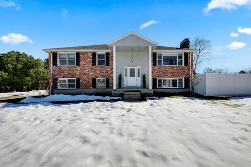 19 Maplecrest Dr, Southborough, MA, 01772-1243 | Card Image