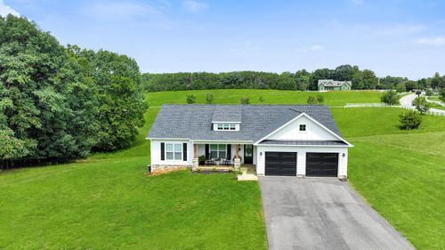 707 Farm Dr, Moneta, VA, 24121-4314 | Card Image