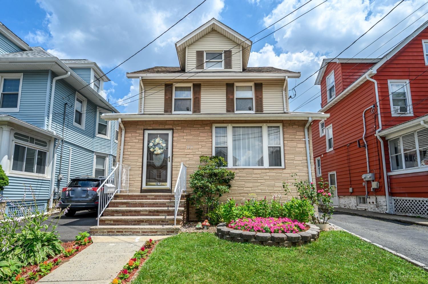 Berwyn St, Roselle Park, NJ 07204