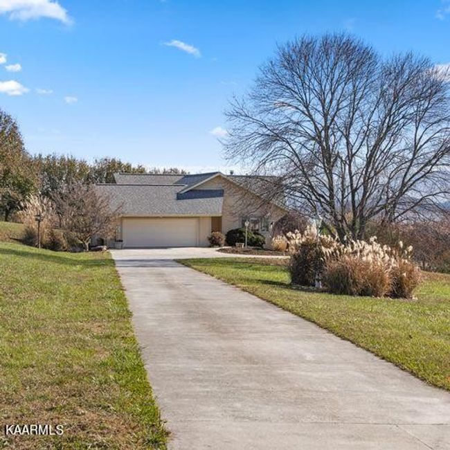 2020 Ranch Rd, House other with 3 bedrooms, 3 bathrooms and 2 parking in Dandridge TN | Image 35
