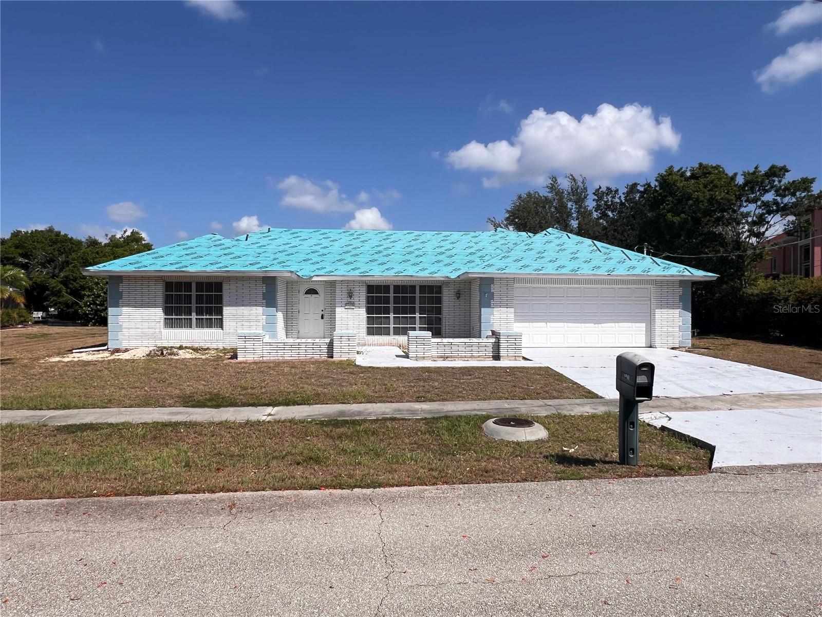 Land in PORT CHARLOTTE 3