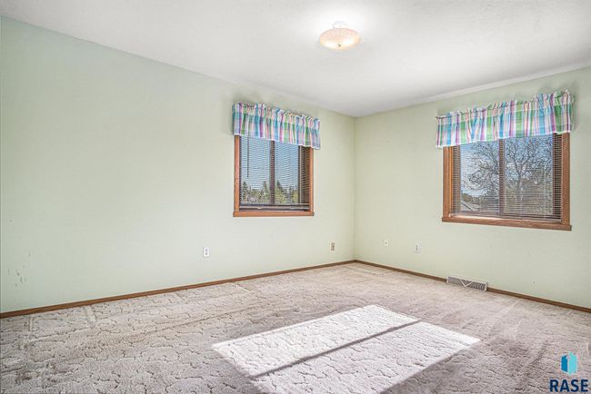 805 College Ave N, House other with 3 bedrooms, 2 bathrooms and null parking in Wessington Springs SD | Image 8