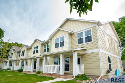 210 N Nesmith Ave, Sioux Falls, SD, 57103-1347 | Card Image