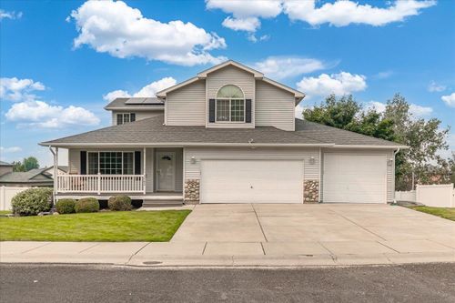 1103 Fox Ridge Rd, Medical Lake, WA, 99022-8828 | Card Image