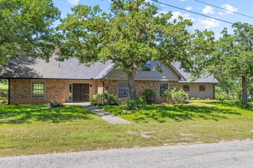 612 Doaks Dr, Runaway Bay, TX, 76426-9747 | Card Image