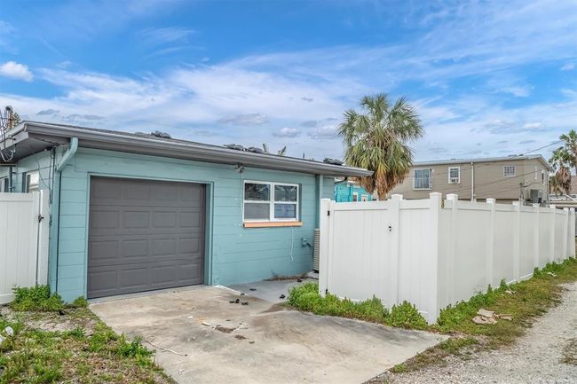 117 73 Rd Ave, House other with 4 bedrooms, 3 bathrooms and null parking in ST PETE BEACH FL | Image 37