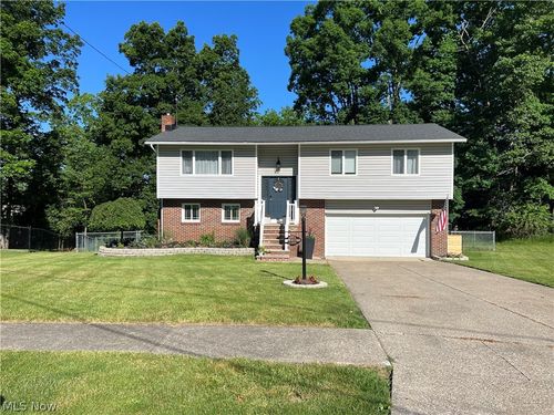 1258 Cherry Ln, Brunswick, OH, 44212-2811 | Card Image