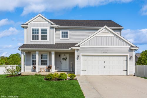 6058 Racine Dr, Stevensville, MI, 49127-8601 | Card Image