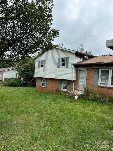 Fieldcrest Dr, Hickory, NC 28602
