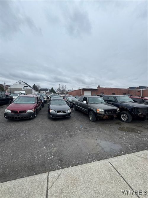 308 Park Ave, Lockport, NY, 14094-2617 | Card Image