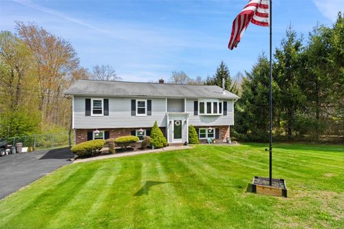 3262 Stony St, Mohegan Lake, NY, 10547-1911 | Card Image