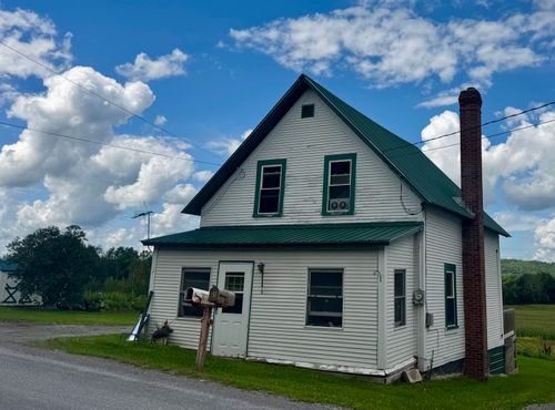166 Perley Road, Berkshire, VT, 05447 | Card Image