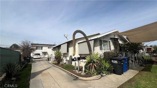 747 Williamson Ave, East Los Angeles, CA, 90022-3412 | Card Image