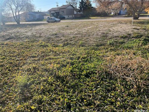 122 &amp; 126 1st St Ne, Wadena, SK, S0A4J0 | Card Image