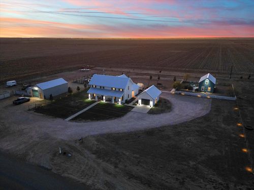 3370 Drill Stem Rd, Levelland, TX, 79336-9708 | Card Image