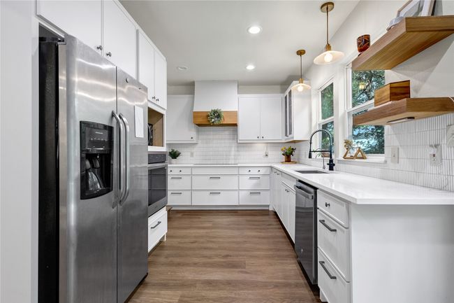 511 W Red Bird Ln, House other with 3 bedrooms, 2 bathrooms and null parking in Duncanville TX | Image 14