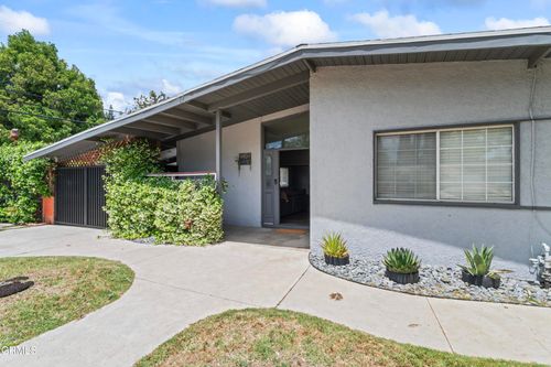 19459 Lull St, Reseda, CA, 91335-2320 | Card Image