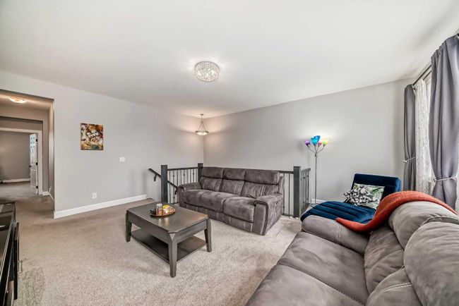 153 Carrington Close Nw, Home with 4 bedrooms, 3 bathrooms and 4 parking in Calgary AB | Image 30