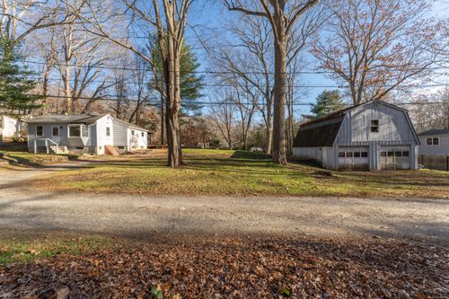 3 Jamaica Rd, Clinton, CT, 06413-1018 | Card Image