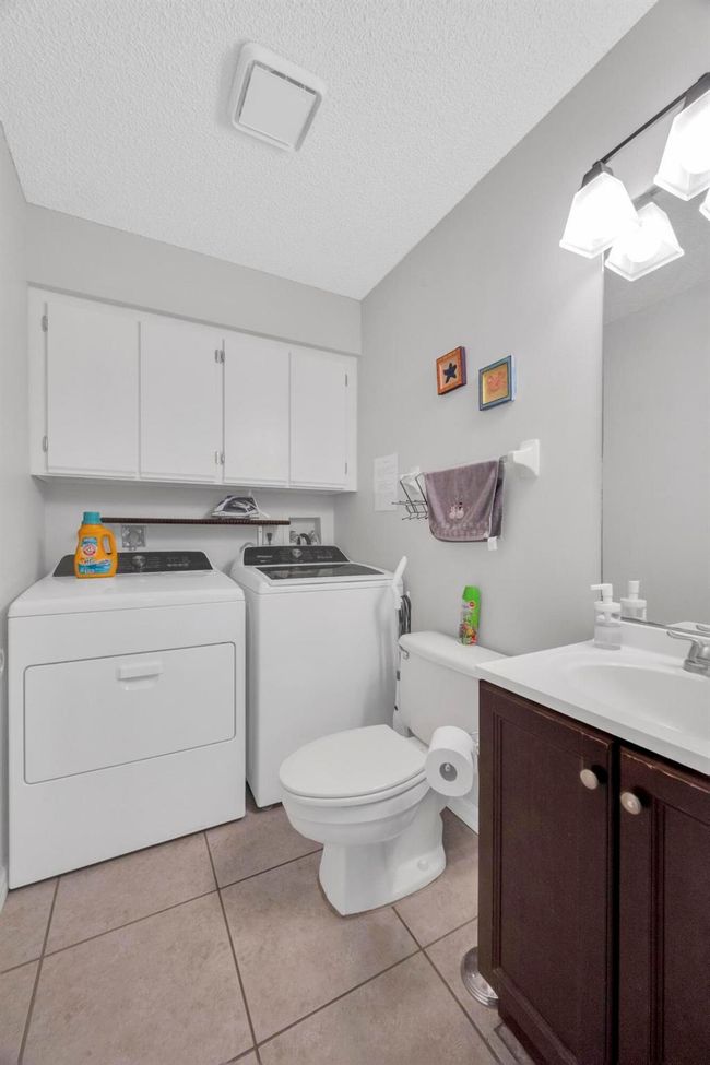 0 - 2004 Se Round Table Dr, Condo with 2 bedrooms, 3 bathrooms and null parking in Port St. Lucie FL | Image 18