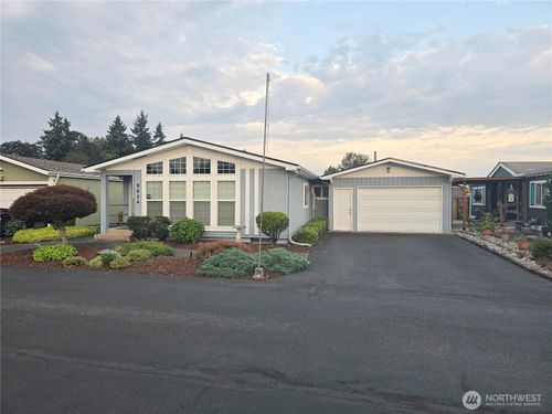 9824 Asotin Street S, Tacoma, WA, 98444 | Card Image