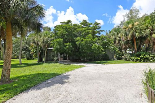500 Suffolk Cir, NOKOMIS, FL, 34275-1636 | Card Image