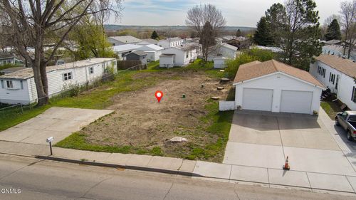 1400 8th Avenue Se, Mandan, ND, 58554 | Card Image