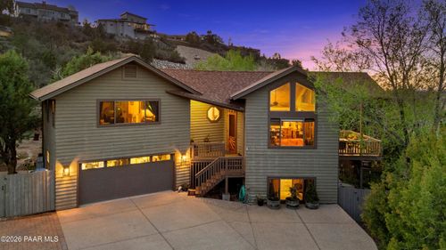 695 E Robinson Dr, Prescott, AZ, 86303-4806 | Card Image