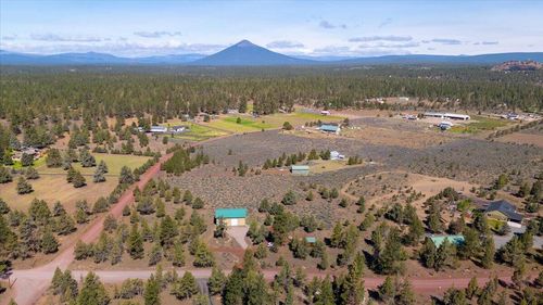 69375 Lake Drive, Sisters, OR, 97759 | Card Image