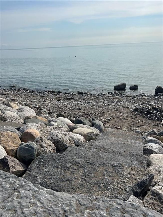 13 Sutton Dr, House other with 2 bedrooms, 0 bathrooms and 1 parking in Goderich ON | Image 21