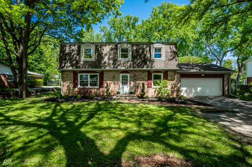 722 Fairway Dr, Indianapolis, IN, 46260-4157 | Card Image