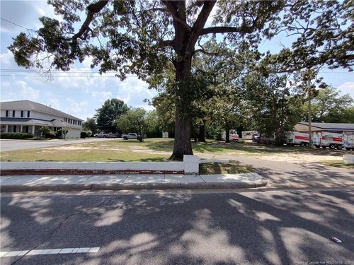 5523 Yadkin Rd, Fayetteville, NC, 28303-3165 | Card Image