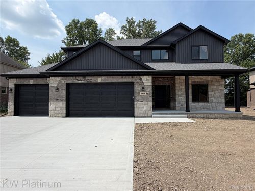 3418 Round Tree Dr, East China, MI, 48054-1434 | Card Image
