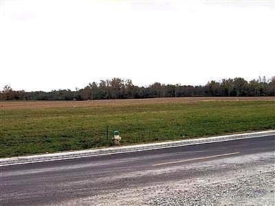 Land in Eaton