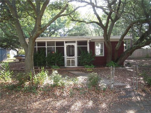 2302 Oak Street, Virginia Beach, VA, 23451 | Card Image
