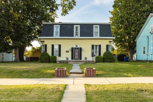 520 W Emerson St, Princeton, IN, 47670-1328 | Card Image