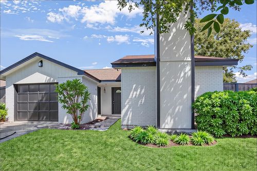 14110 Towne Way Dr, Sugar Land, TX, 77498-1470 | Card Image