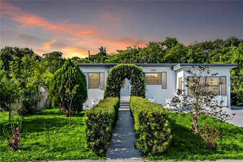 1501 18th Ave N, Lake Worth Beach, FL, 33460-6403 | Card Image